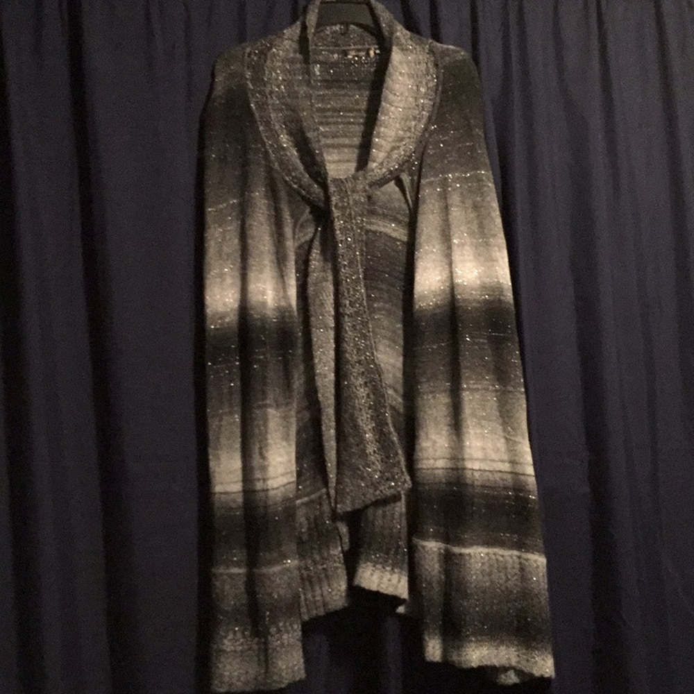 Bacci sweater cape